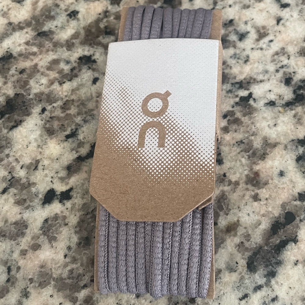 ✨ On Cloud “Put Me On” shoe laces